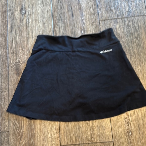 Columbia Women's Black Skirt - Picture 5 of 5